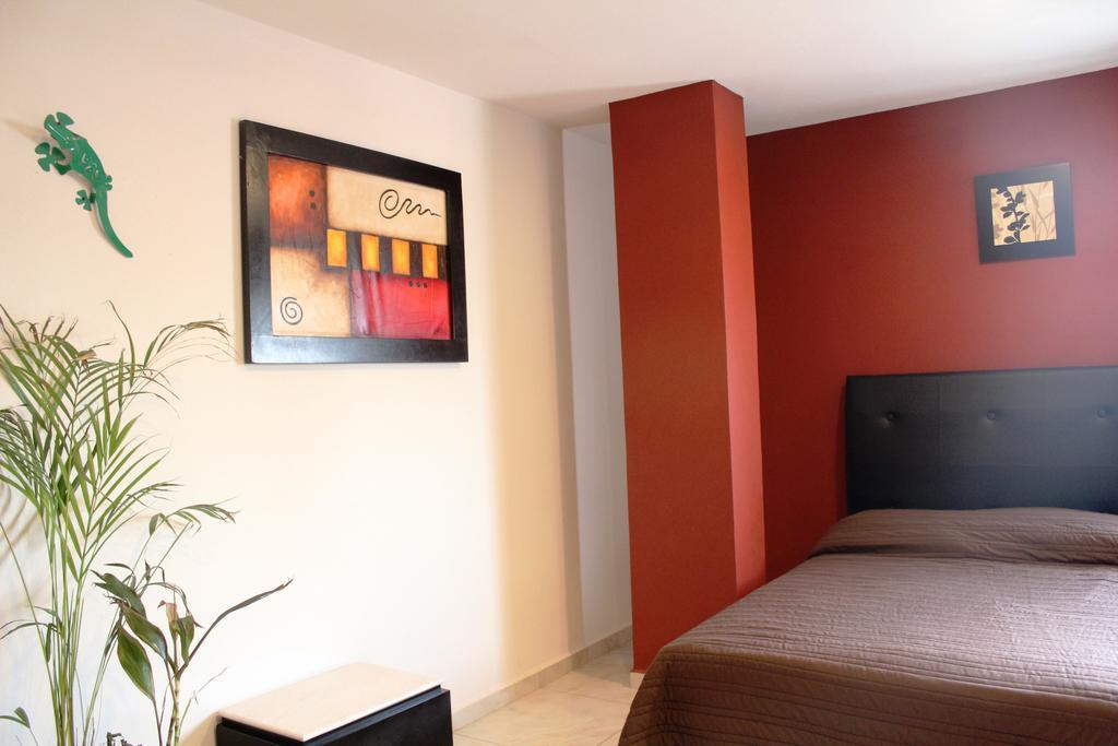 Hotel Leones Пуебла Екстериор снимка